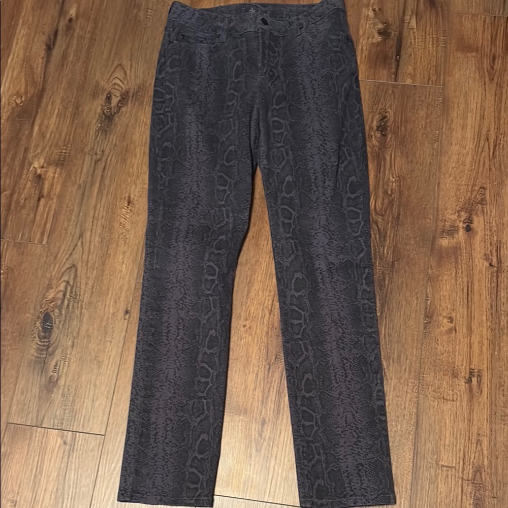 NYDJ dark grey print jean